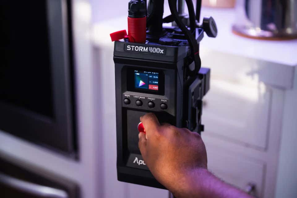 Aputure Storm 400x - APUTURE | Bellalite Aputure Storm 400x - APUTURE | Bellalite