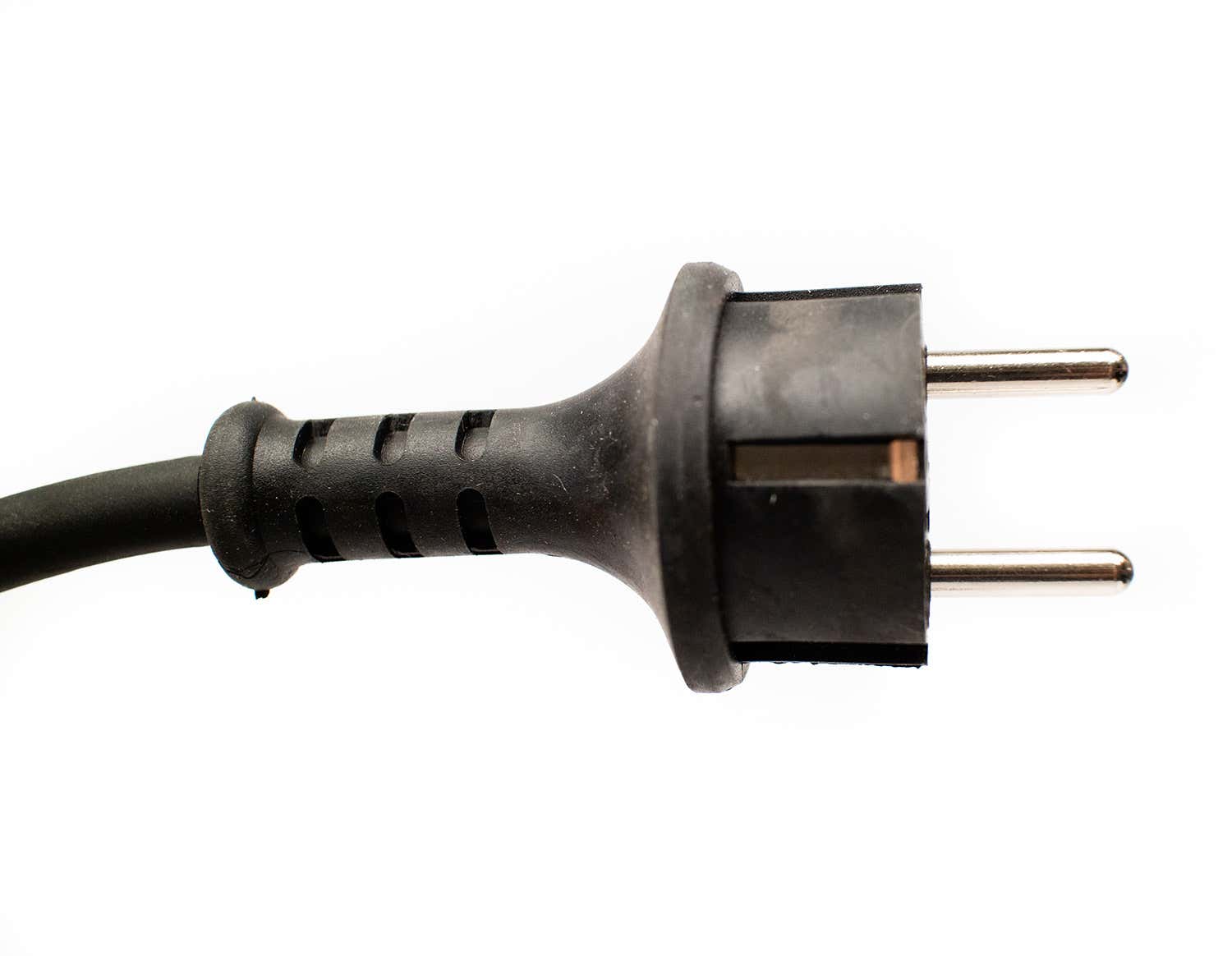 Nätkabel Titanex Schuko - Powercon 2m - Prolite | Bellalite Nätkabel Titanex Schuko - Powercon 2m - Prolite | Bellalite