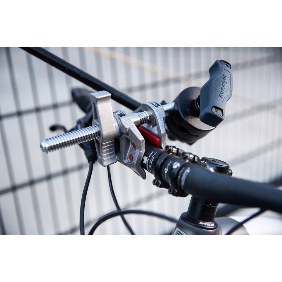 Manfrotto Centre Vice Jaw Clamp 7,5cm - Manfrotto | Bellalite