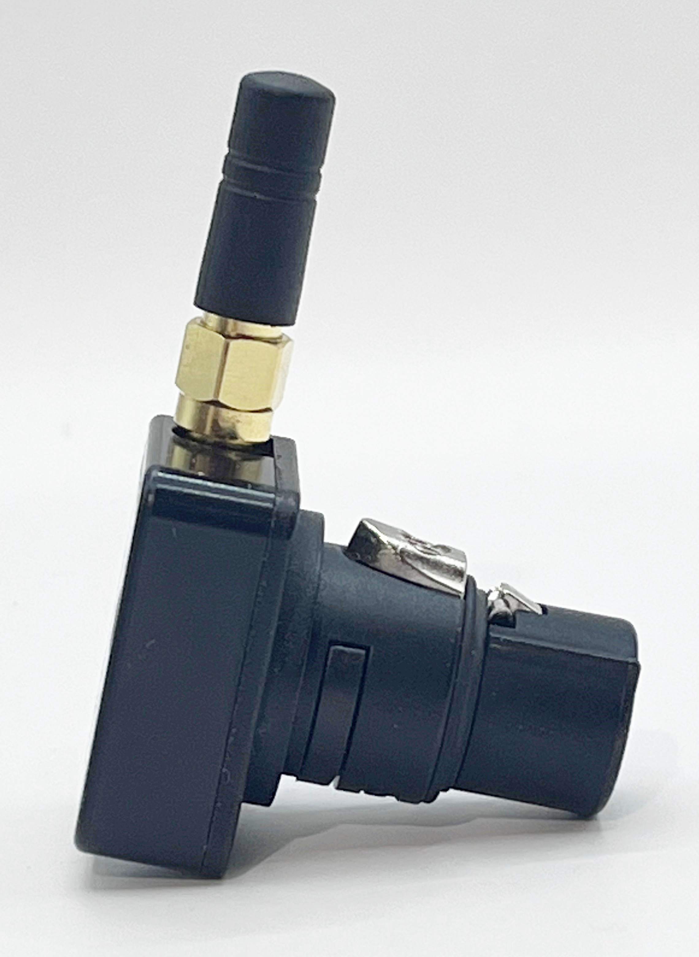 Skynode Plug & Play Wireless DMX Receiver - Cinelex | Bellalite