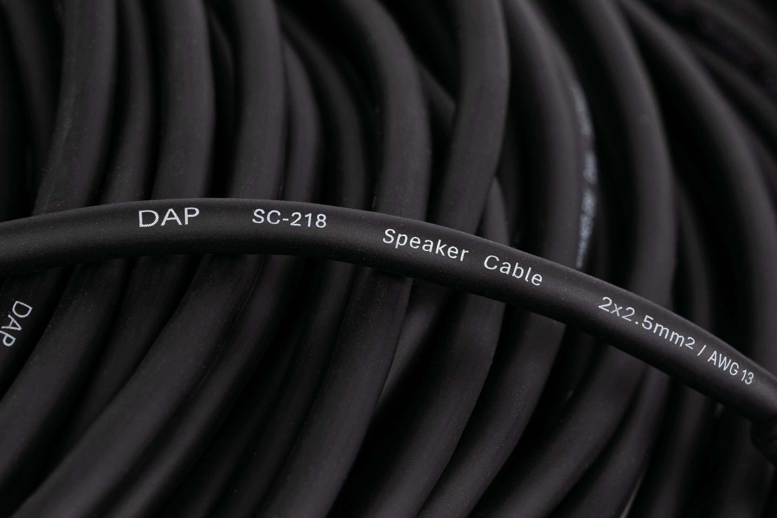 DAP Högtalarkabel SpeakON NL2 2x2,5mm² 0,75m - DAP | Bellalite DAP Högtalarkabel SpeakON NL2 2x2,5mm² 0,75m - DAP | Bellalite