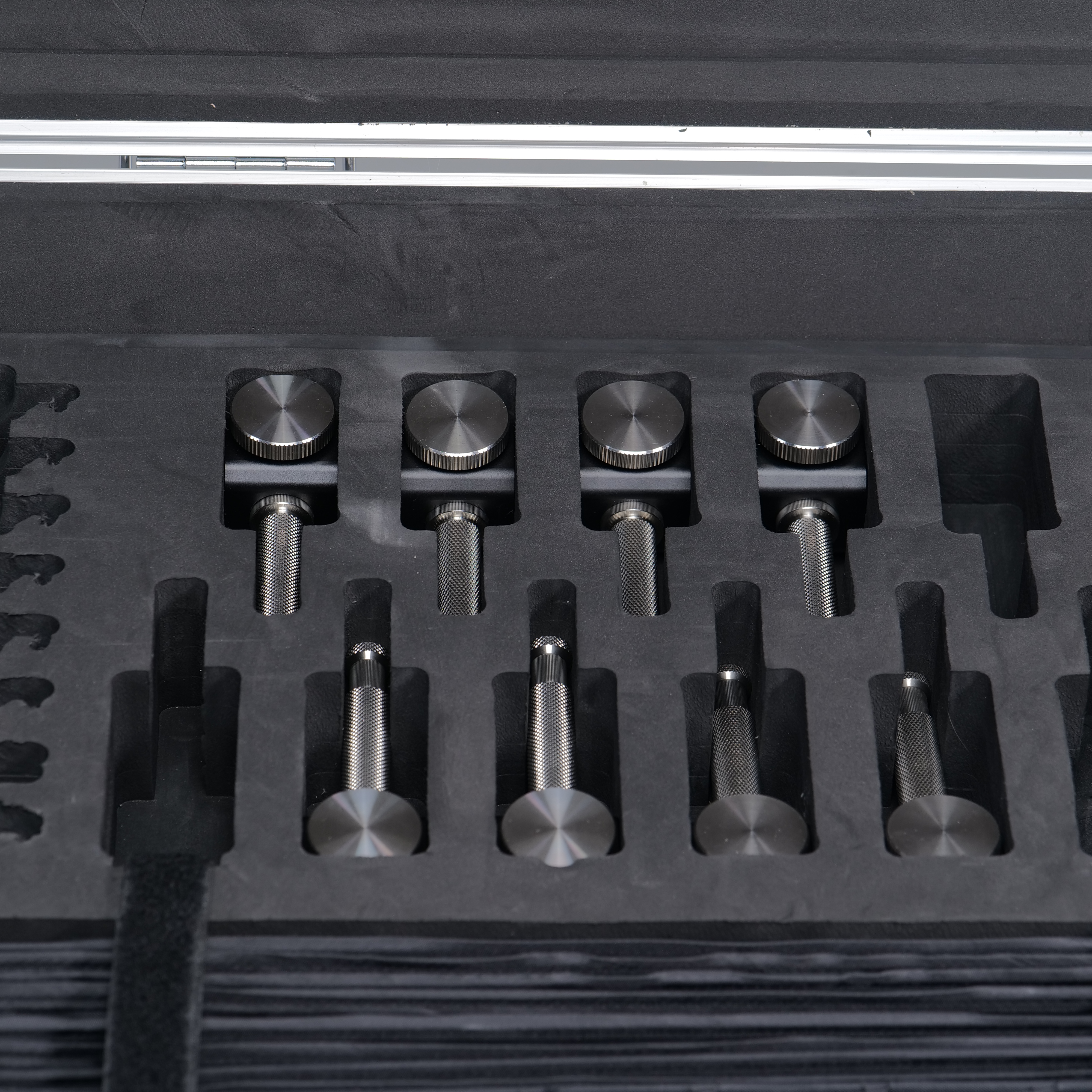 Aputure INFINIBAR PB12 8-Light Kit   - APUTURE | Bellalite