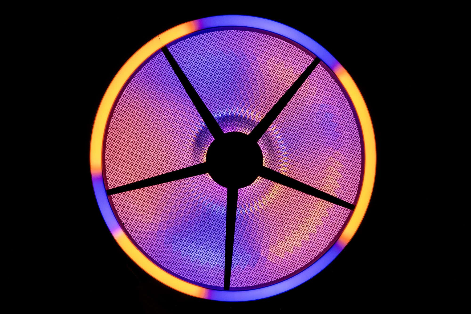 Goliath 320W LED with retro tungsten dimming effect - Showtec | Bellalite Goliath 320W LED with retro tungsten dimming effect - Showtec | Bellalite