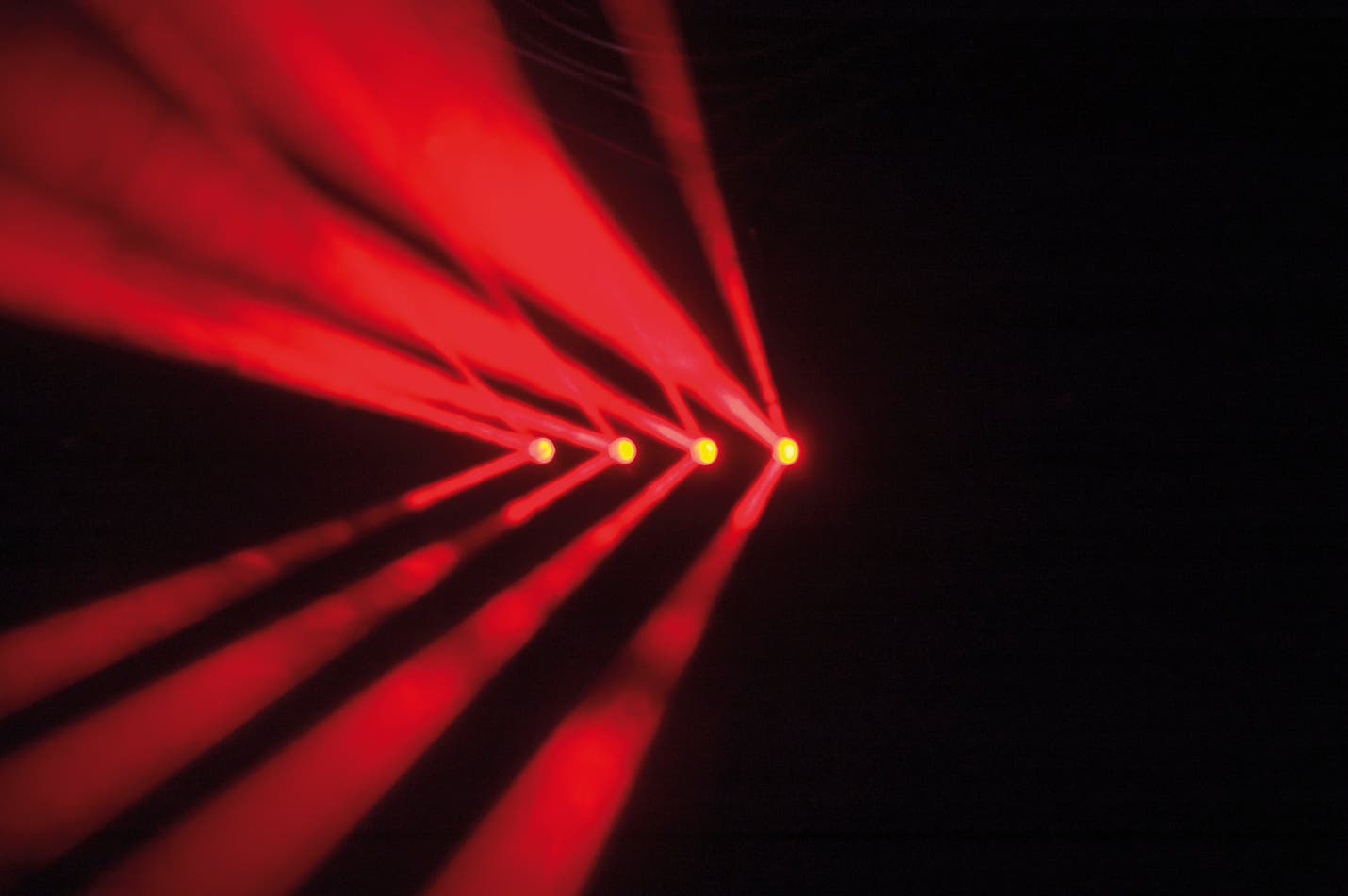 Dynamic LED 25W LED Effect Light - Showtec | Bellalite Dynamic LED 25W LED Effect Light - Showtec | Bellalite
