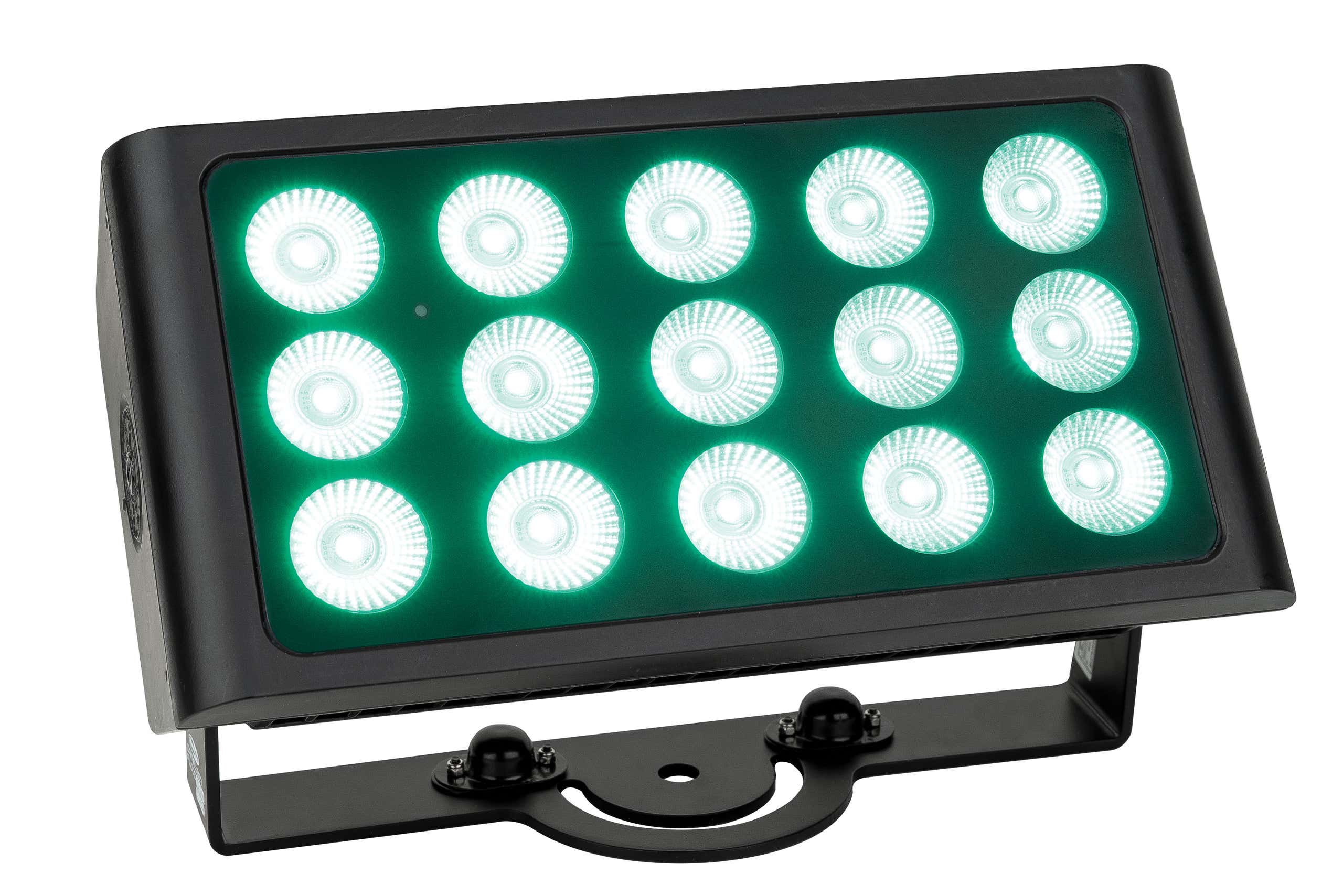 Cameleon Flood 15 Q4 Tour 15x5W RGBW - Showtec | Bellalite Cameleon Flood 15 Q4 Tour 15x5W RGBW - Showtec | Bellalite