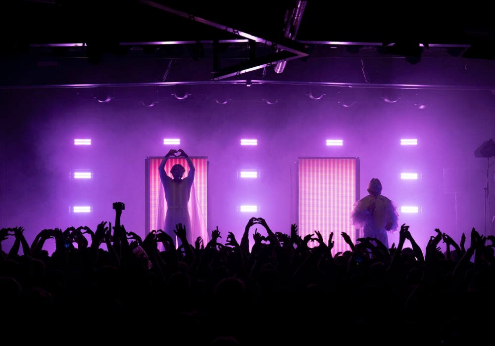 Admiral Sidelight Tower Symmetrical W 60 with locking - Admiral Staging | Bellalite Admiral Sidelight Tower Symmetrical W 60 with locking - Admiral Staging | Bellalite