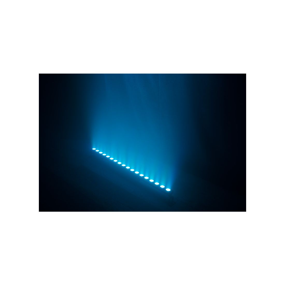 Eliminator Mega Color Q18  - Eliminator Lighting | Bellalite