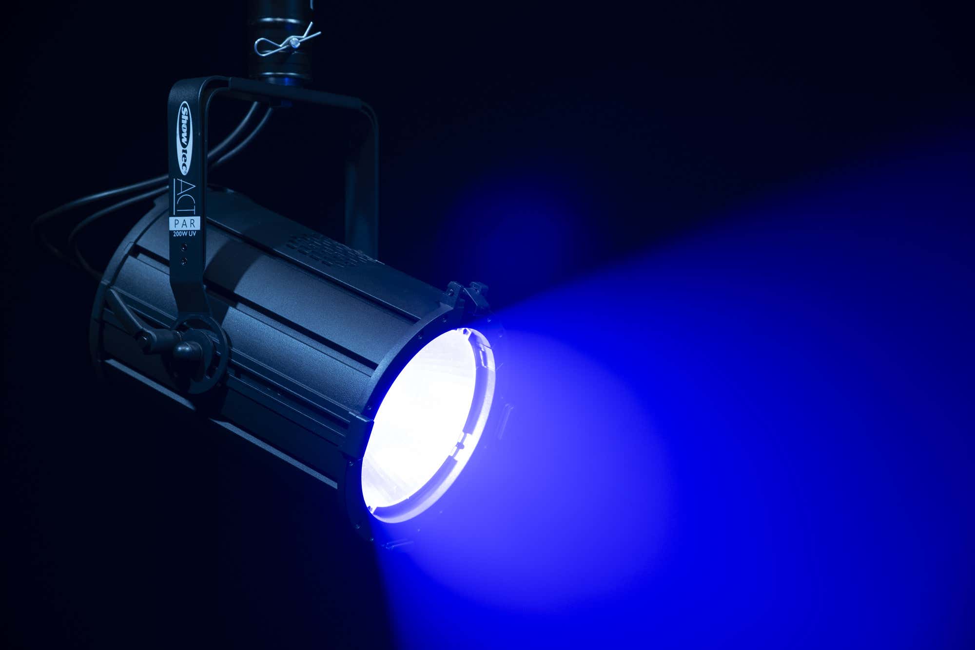 ACT Par 200W UV - Showtec | Bellalite ACT Par 200W UV - Showtec | Bellalite