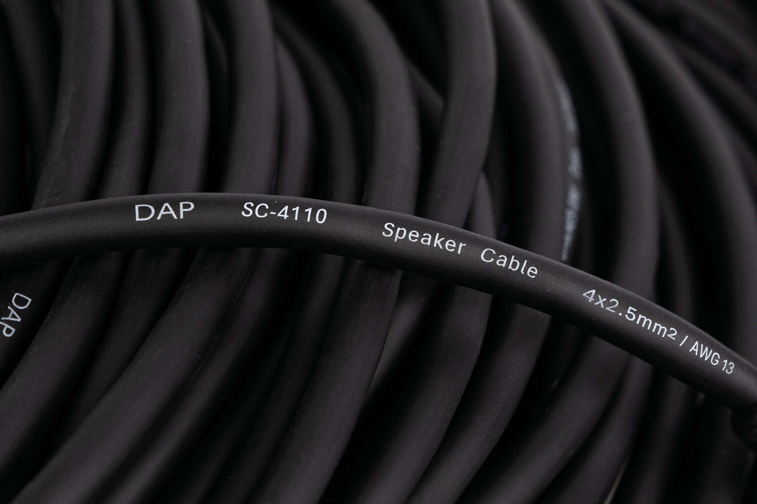 DAP Högtalarkabel SpeakON NL4 4x2,5mm² 6m - DAP | Bellalite DAP Högtalarkabel SpeakON NL4 4x2,5mm² 6m - DAP | Bellalite