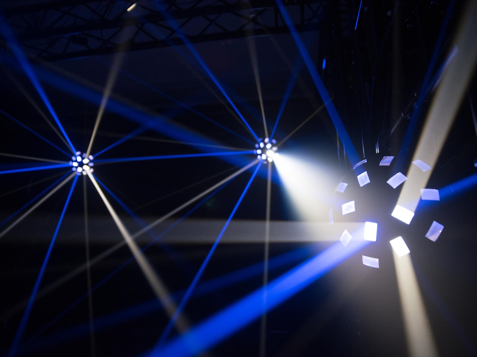 LED Z-2000 Beam Effect  - Eurolite | Bellalite