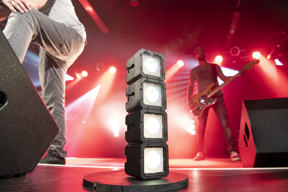 PixelBrick inkl. BrickBracket, BrickConnect & Filters - Astera | Bellalite