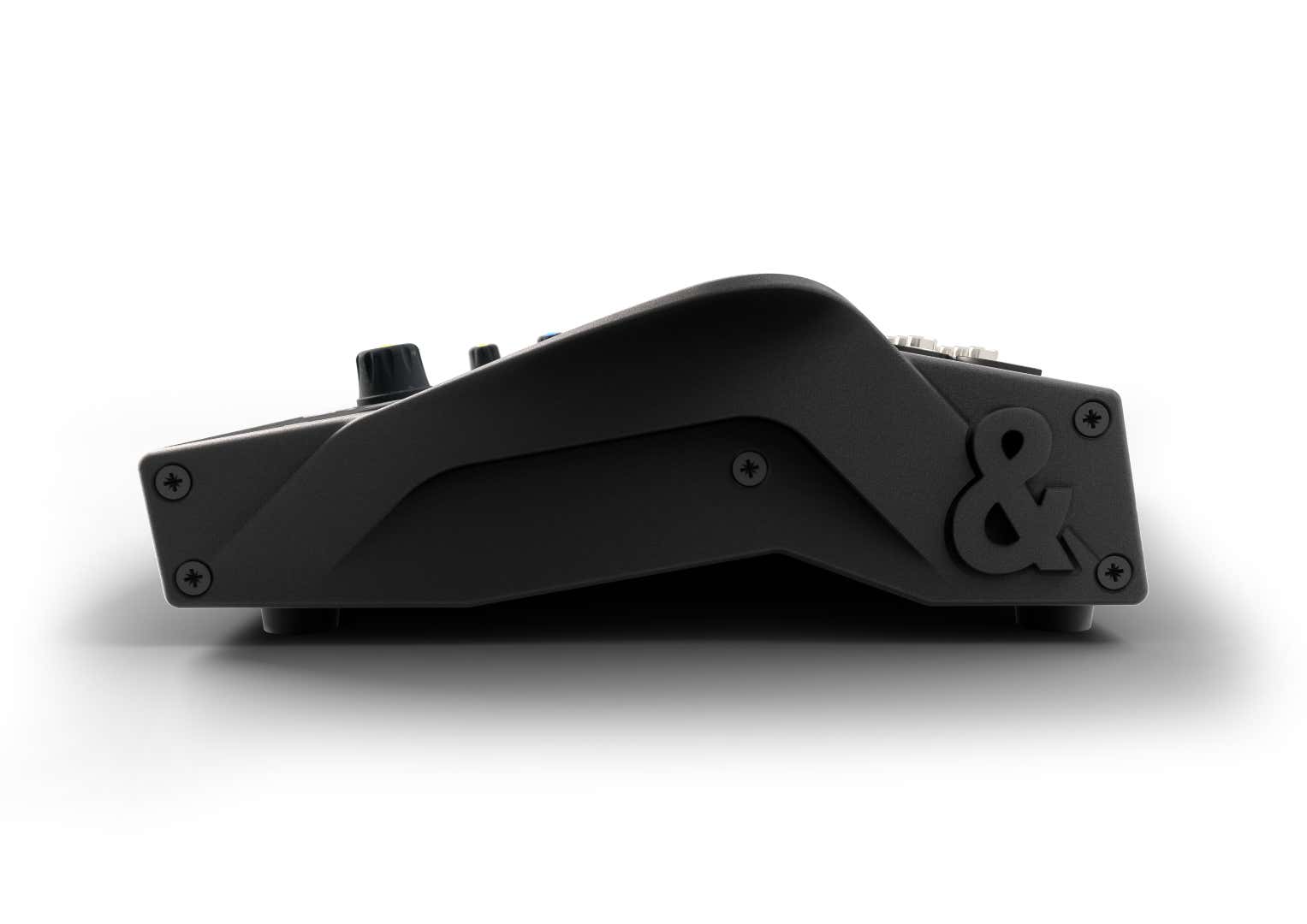 Allen & Heath CQ18T 18ch digital mixer Wi-Fi, 7”, 16 mic/lin, 4FX 6 Au - Allen & Heath | Bellalite Allen & Heath CQ18T 18ch digital mixer Wi-Fi, 7”, 16 mic/lin, 4FX 6 Au - Allen & Heath | Bellalite