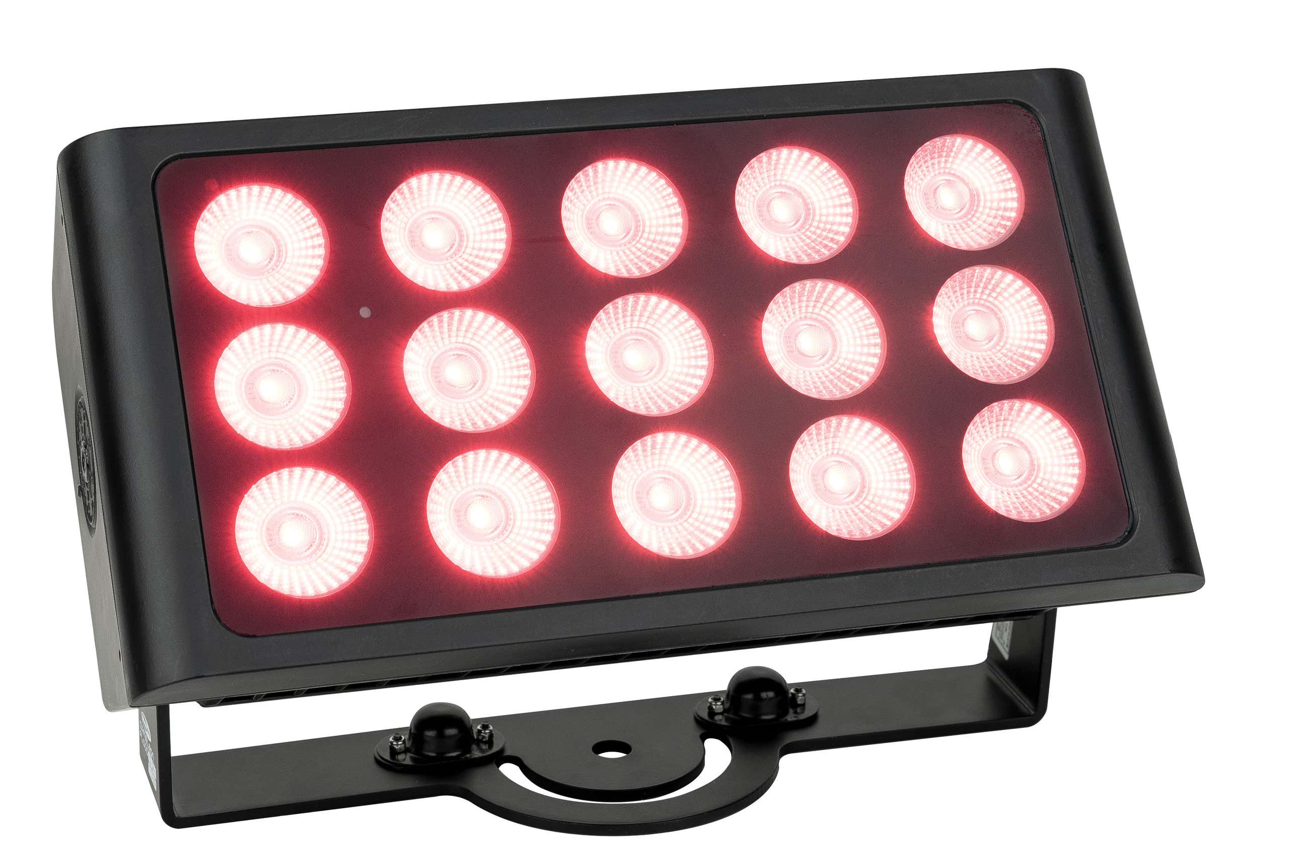 Cameleon Flood 15 Q4 Tour 15x5W RGBW - Showtec | Bellalite Cameleon Flood 15 Q4 Tour 15x5W RGBW - Showtec | Bellalite