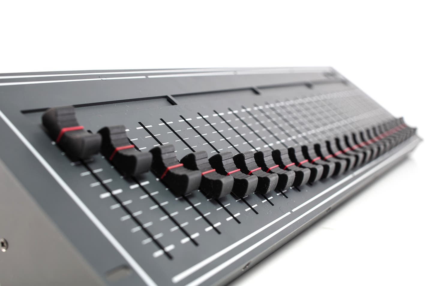 SimpleDesk 24 - Ehrgeiz | Bellalite SimpleDesk 24 - Ehrgeiz | Bellalite