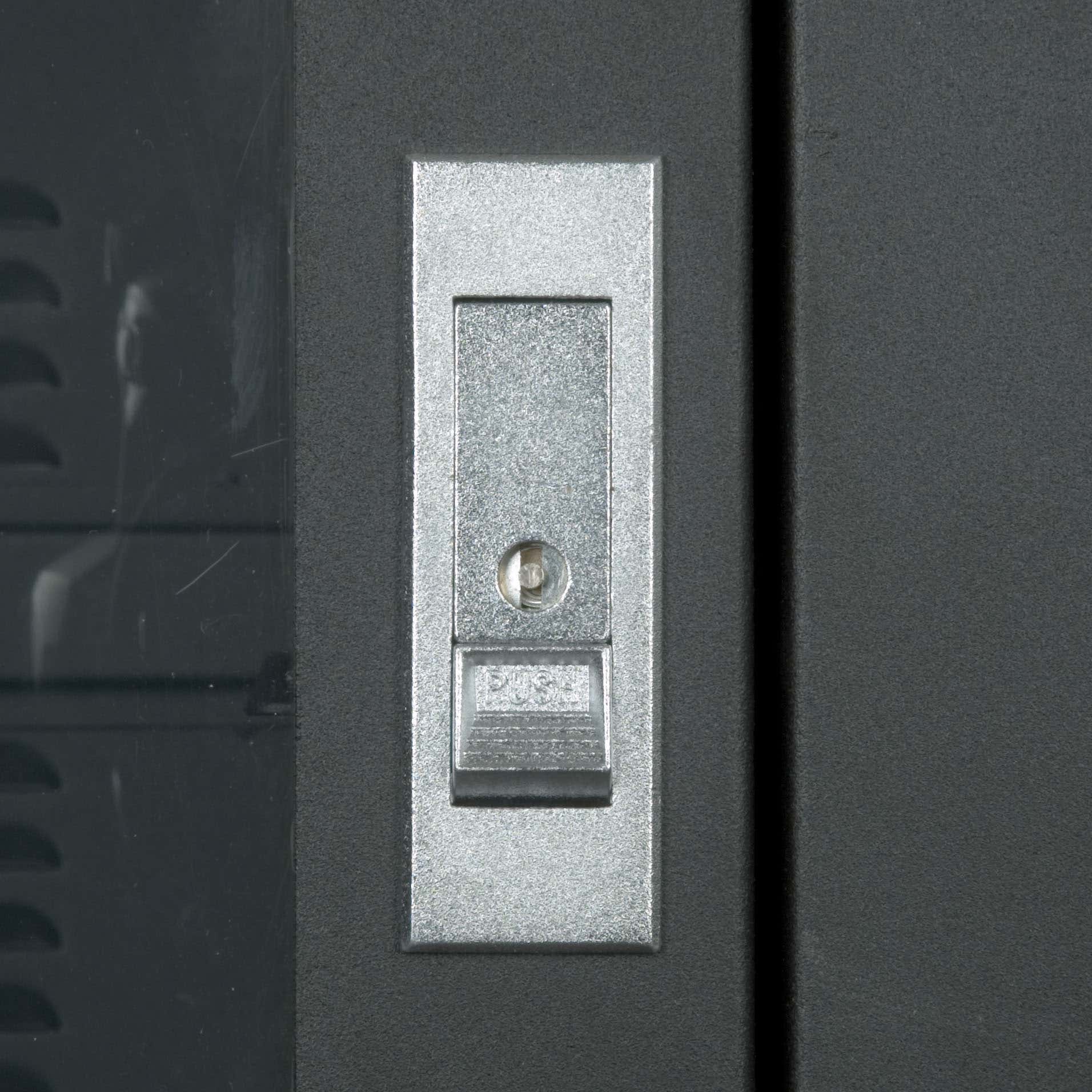 Rackcase Pro Metal Equipment Rack 16U - Showgear | Bellalite Rackcase Pro Metal Equipment Rack 16U - Showgear | Bellalite