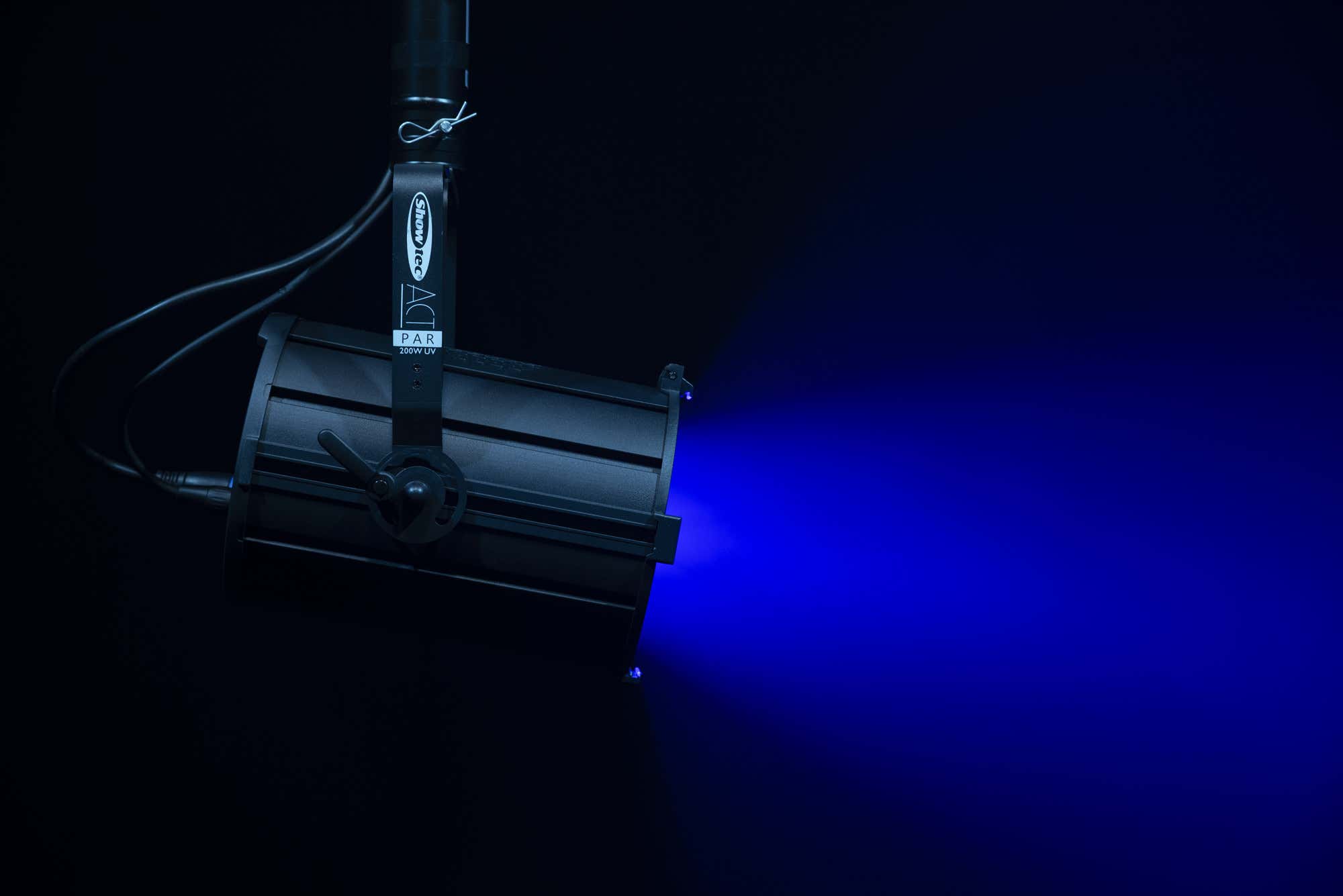 ACT Par 200W UV - Showtec | Bellalite ACT Par 200W UV - Showtec | Bellalite
