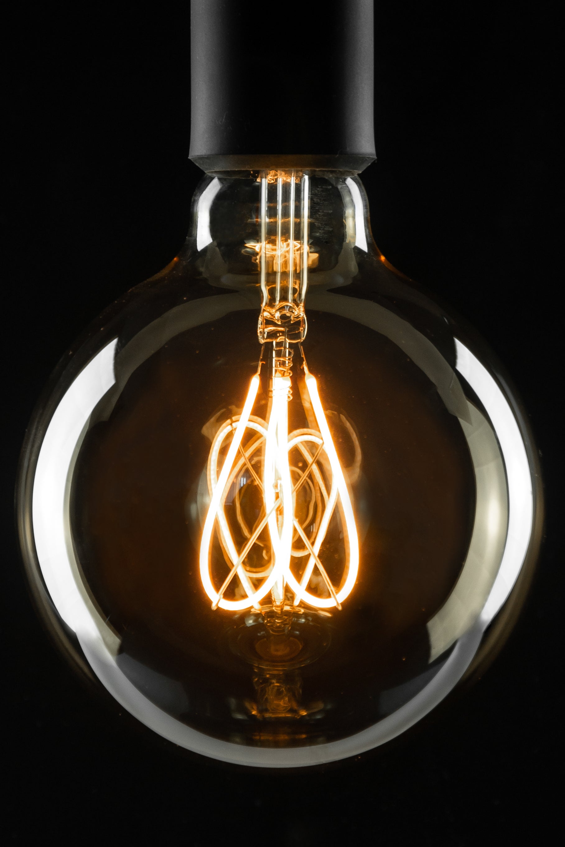 LED E27 Design Globe Curved Loop Guld, 4W, 2000K - Segula | Bellalite
