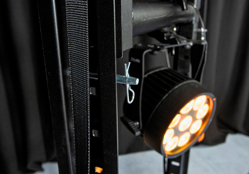 Admiral Sidelight Tower Asymmetrical W 60 with locking - Admiral Staging | Bellalite