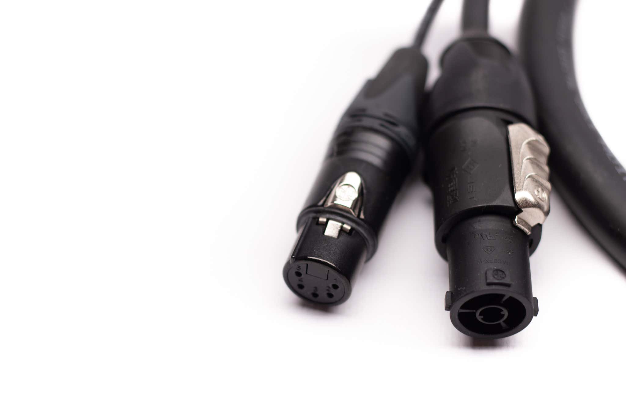 Hybridkabel Prolite TRUE1 / XLR 5-pin Neutrik 1,5m - Prolite | Bellalite Hybridkabel Prolite TRUE1 / XLR 5-pin Neutrik 1,5m - Prolite | Bellalite