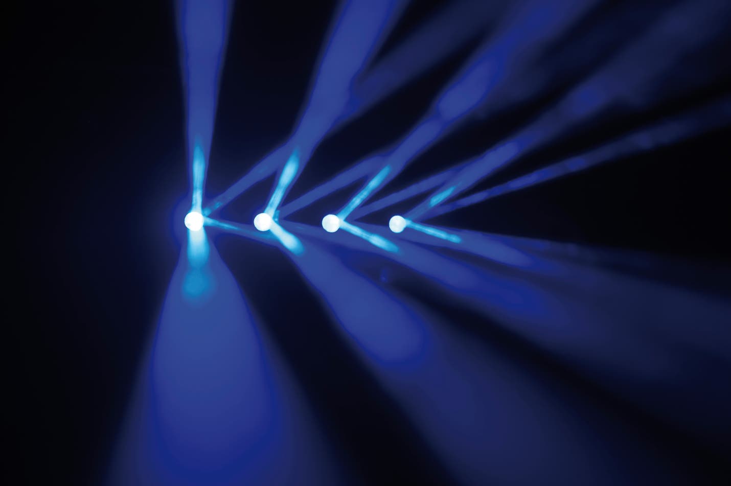 Dynamic LED 25W LED Effect Light - Showtec | Bellalite Dynamic LED 25W LED Effect Light - Showtec | Bellalite