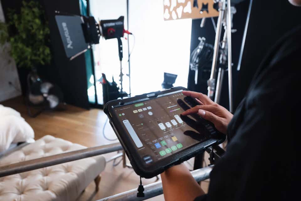 Aputure Storm 400x - APUTURE | Bellalite Aputure Storm 400x - APUTURE | Bellalite