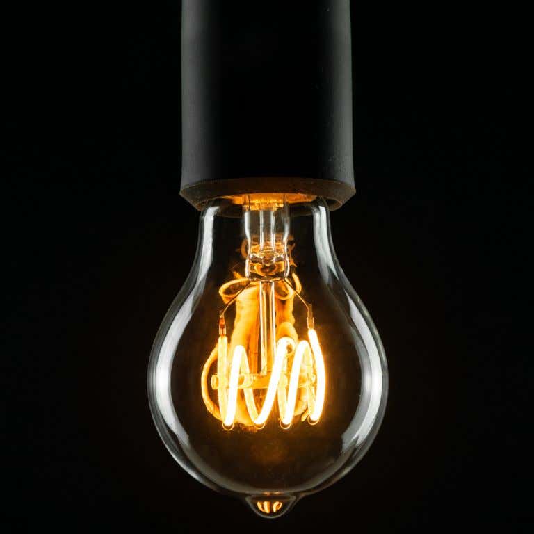 LED E27 Design Bulb Curved Klar, 4W, 2200K - Segula | Bellalite LED E27 Design Bulb Curved Klar, 4W, 2200K - Segula | Bellalite