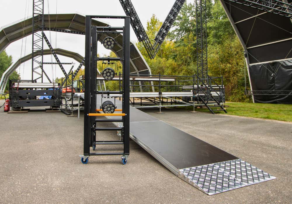 Admiral Sidelight Tower Asymmetrical W 60 with locking - Admiral Staging | Bellalite Admiral Sidelight Tower Asymmetrical W 60 with locking - Admiral Staging | Bellalite