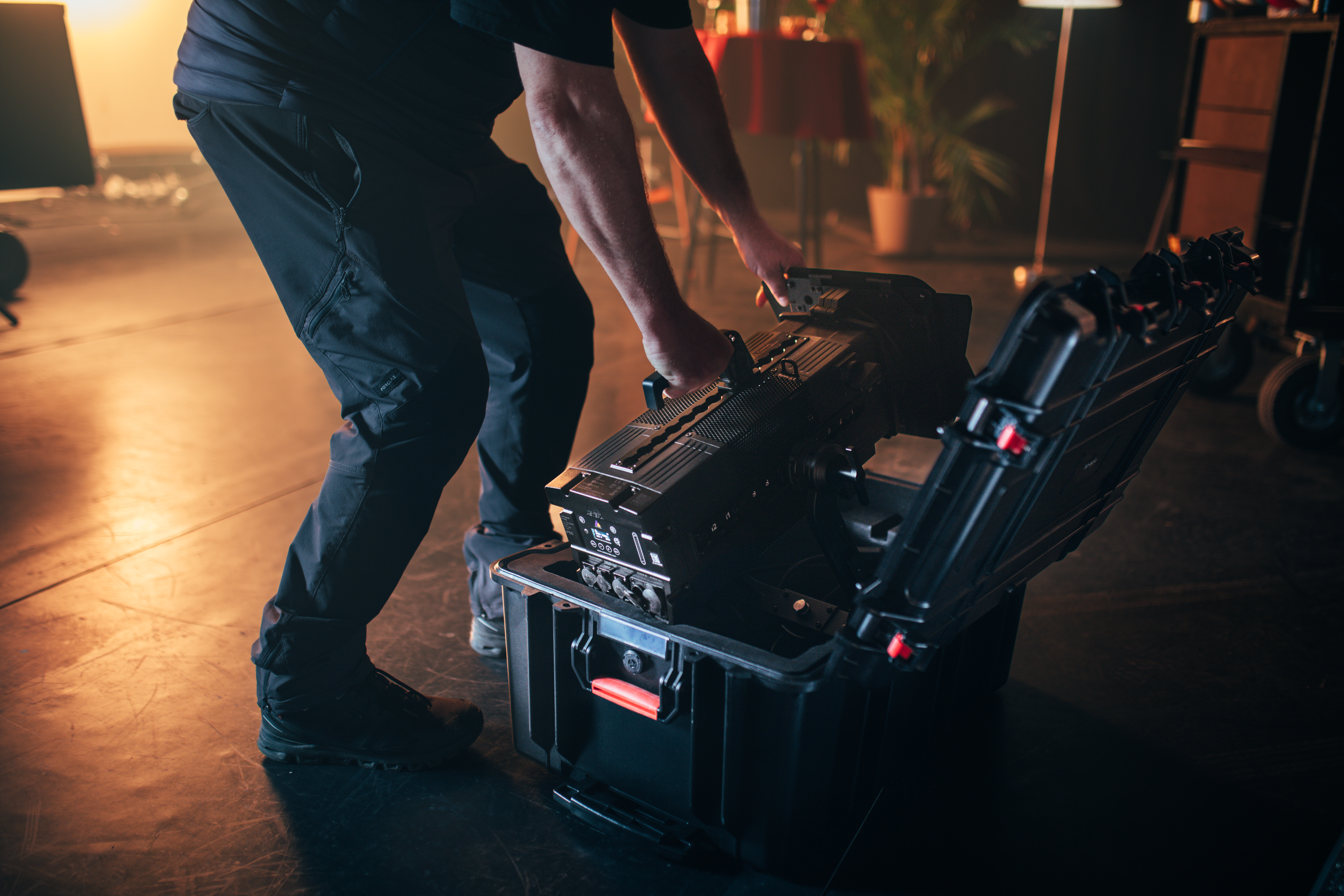 Astera AF250 LeoFresnel - Astera | Bellalite