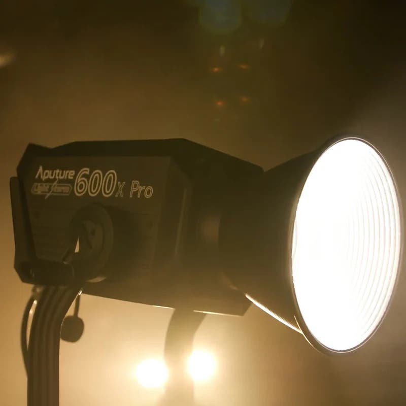 Aputure LS 600x Pro (V mount) - APUTURE | Bellalite Aputure LS 600x Pro (V mount) - APUTURE | Bellalite