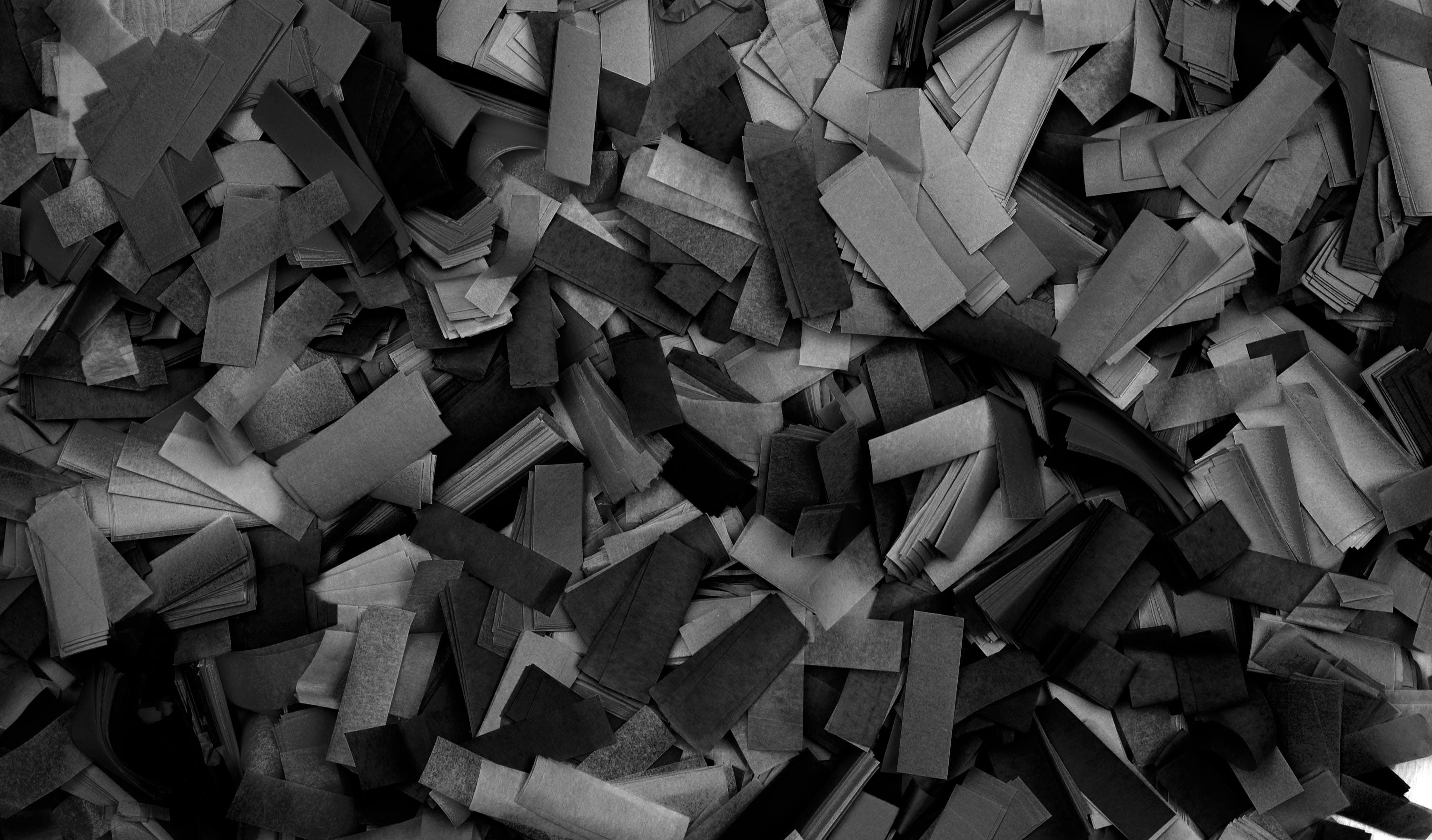 Konfetti Black 55x17mm Slowfall - Showgear | Bellalite Konfetti Black 55x17mm Slowfall - Showgear | Bellalite