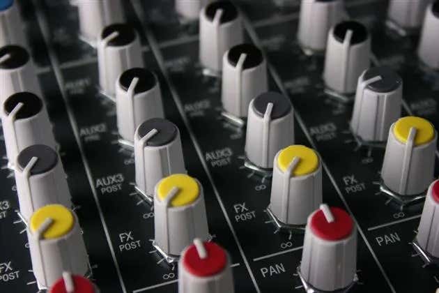 Allen & Heath ZED16FX 10 Mic/Line Inputs, 3 Stereo Sources USB, FX and - Allen & Heath | Bellalite Allen & Heath ZED16FX 10 Mic/Line Inputs, 3 Stereo Sources USB, FX and - Allen & Heath | Bellalite