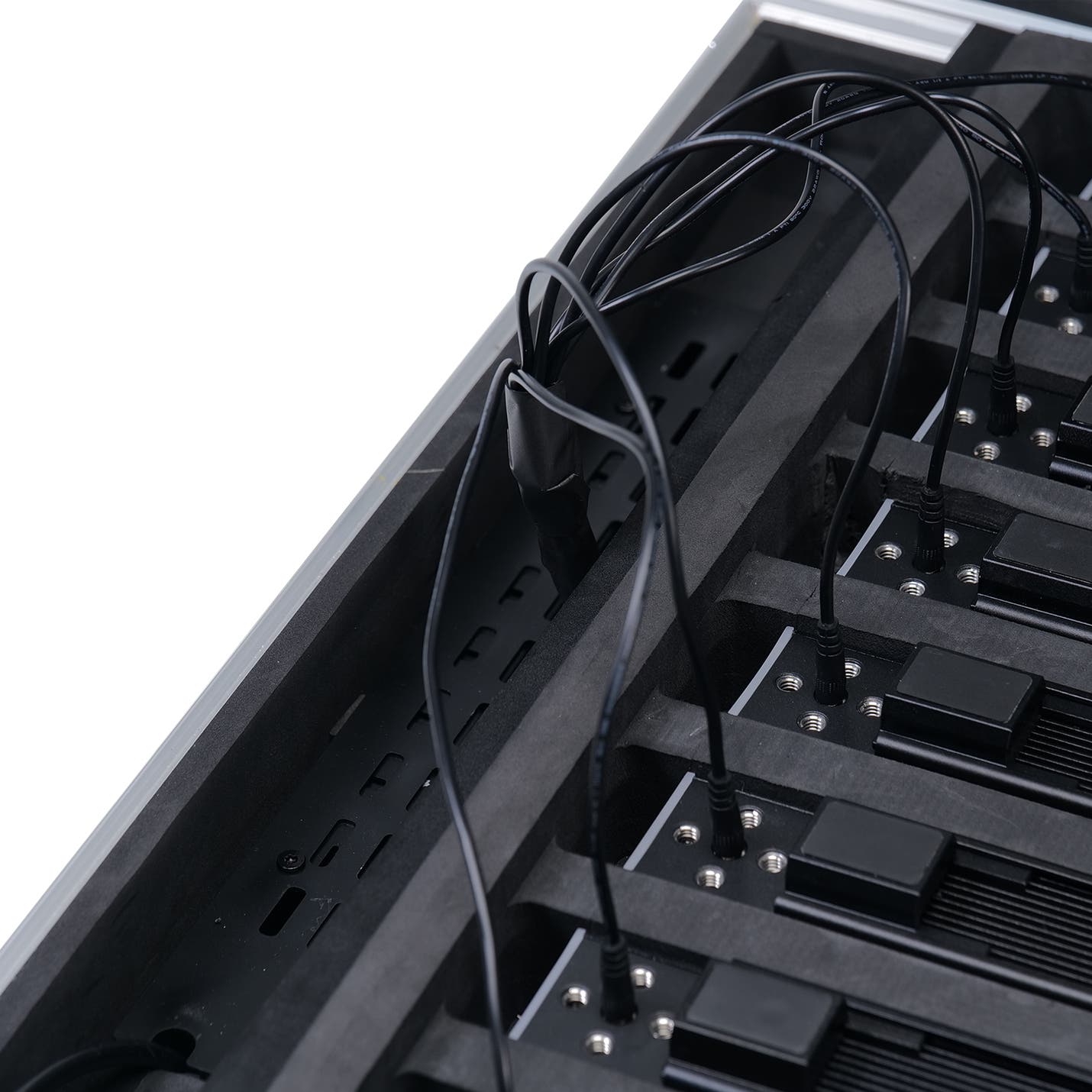 Aputure INFINIBAR PB12 8-Light Kit - APUTURE | Bellalite Aputure INFINIBAR PB12 8-Light Kit - APUTURE | Bellalite