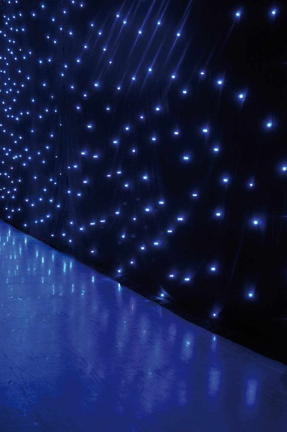 LED Drape, Star Dream 6m x 3m White - Showtec | Bellalite LED Drape, Star Dream 6m x 3m White - Showtec | Bellalite