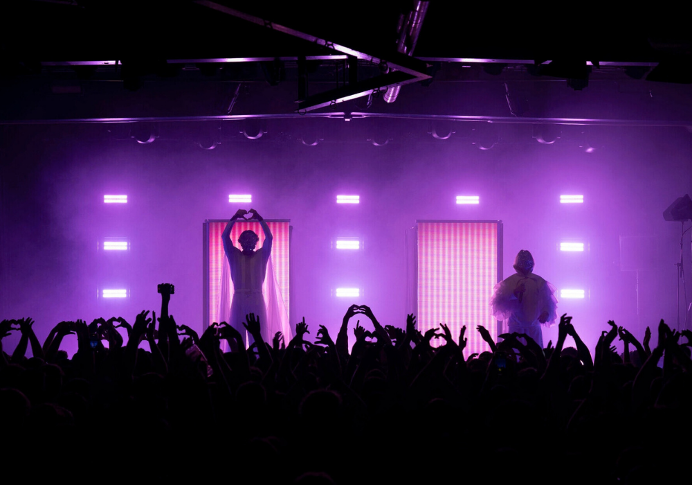 Admiral Sidelight Tower Asymmetrical W 60 with locking - Admiral Staging | Bellalite